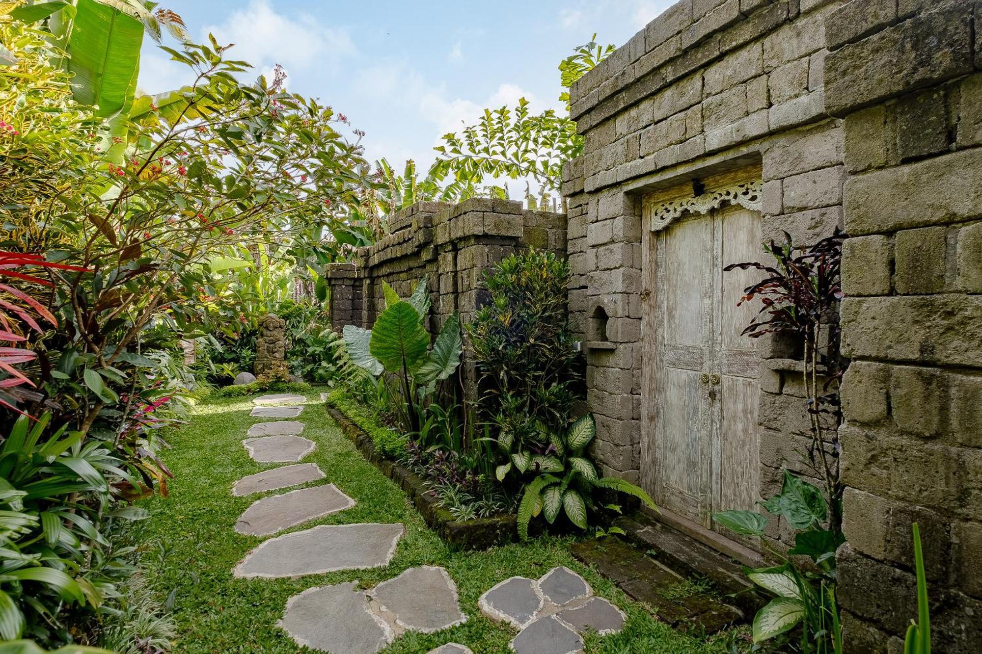 Pratiwi Ubud Villa Екстериор снимка
