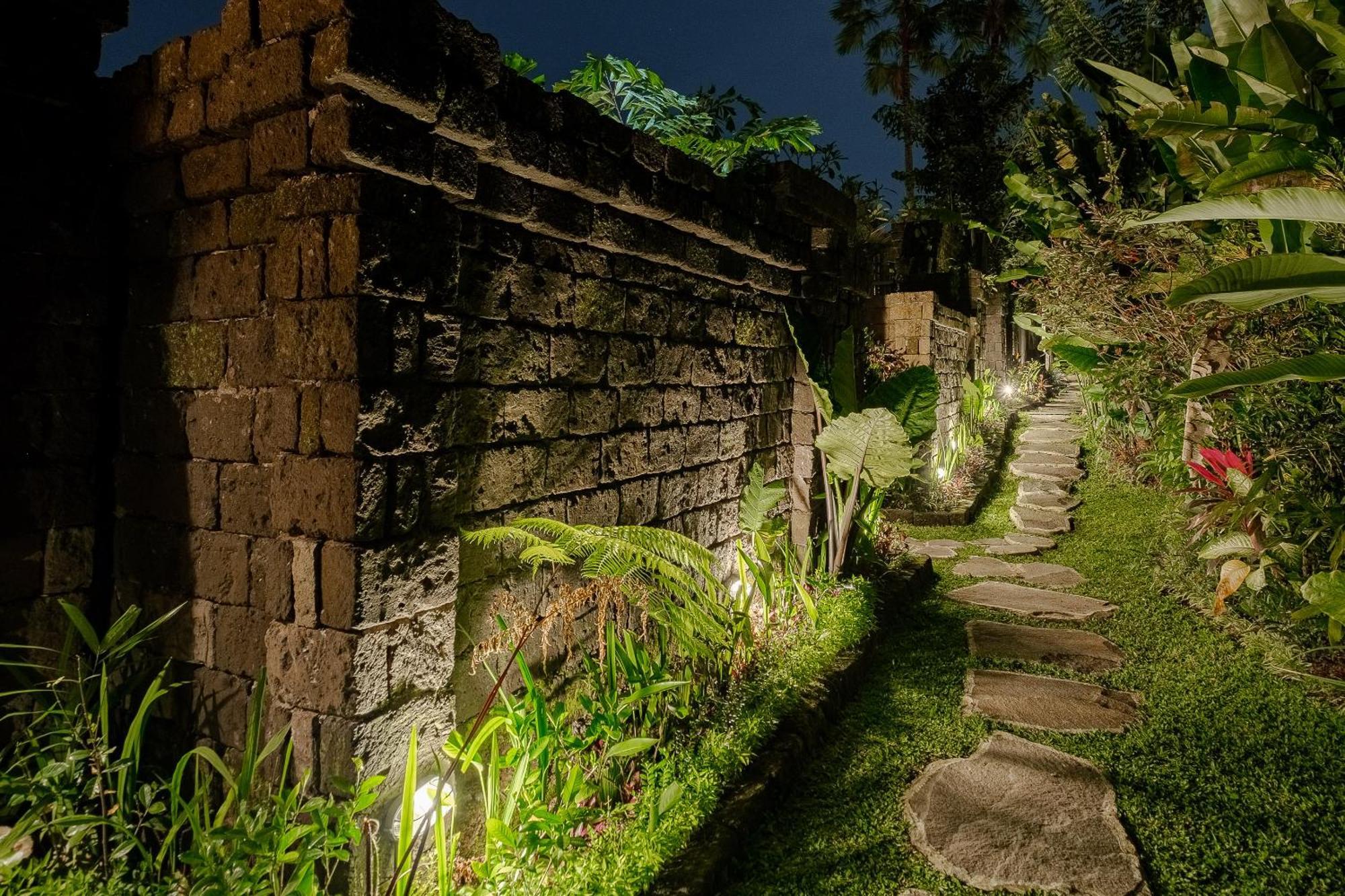 Pratiwi Ubud Villa Екстериор снимка